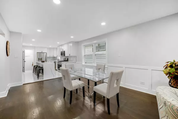 Dolton, IL 60419,14238 Woodlawn Avenue