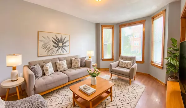 Chicago, IL 60621,6833 S Green Street