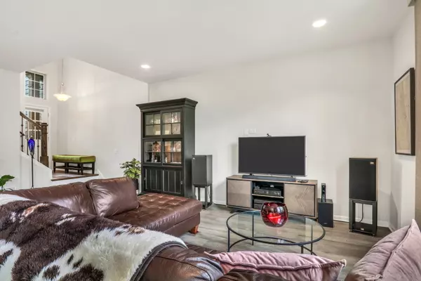 Lincolnshire, IL 60069,415 Highcroft Way