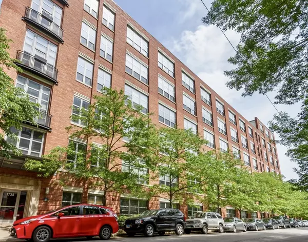 1735 N Paulina Street #212, Chicago, IL 60622
