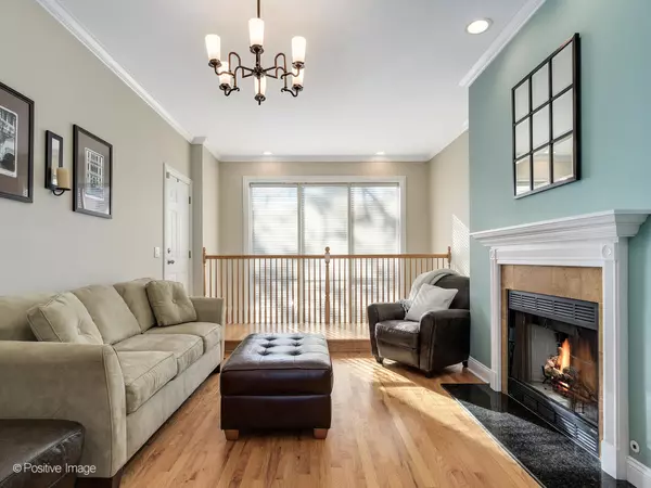 Chicago, IL 60622,Address not disclosed