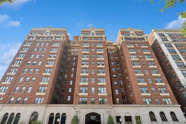 5300 S Shore Drive #59, Chicago, IL 60615