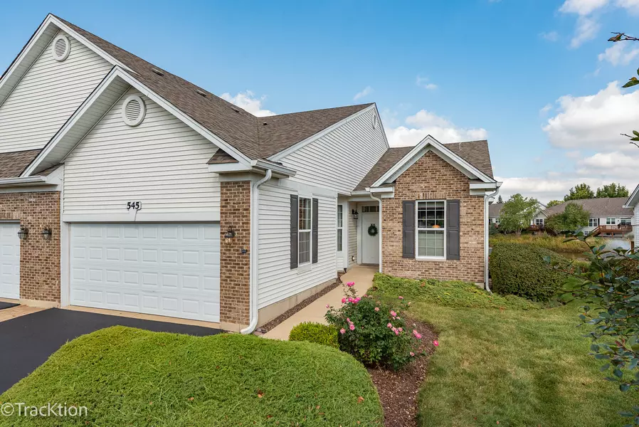 545 Woodhill Drive, Carol Stream, IL 60188