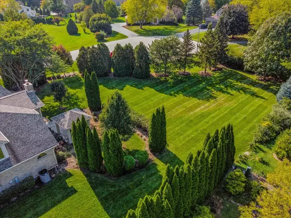 Sleepy Hollow, IL 60118,212 Jamestowne Road