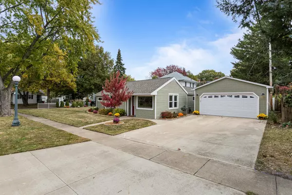 Champaign, IL 61821,108 N Draper Avenue