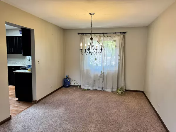 Naperville, IL 60565,11S067 West Street