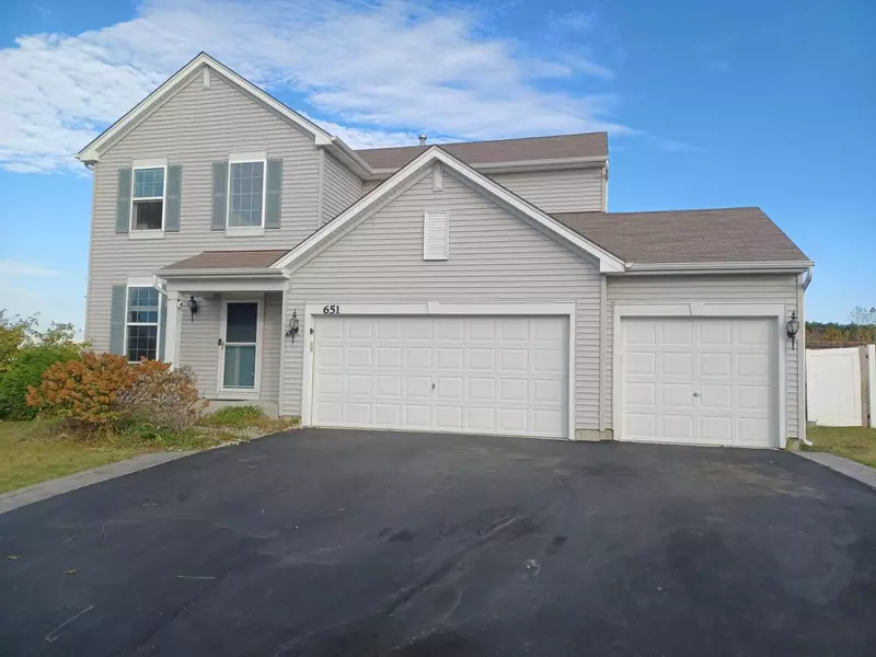 651 Olive Lane, Hampshire, IL 60140