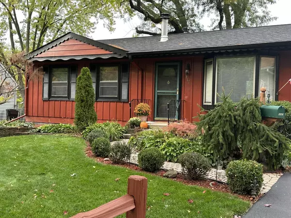 Wauconda, IL 60084,845 Osage Terrace