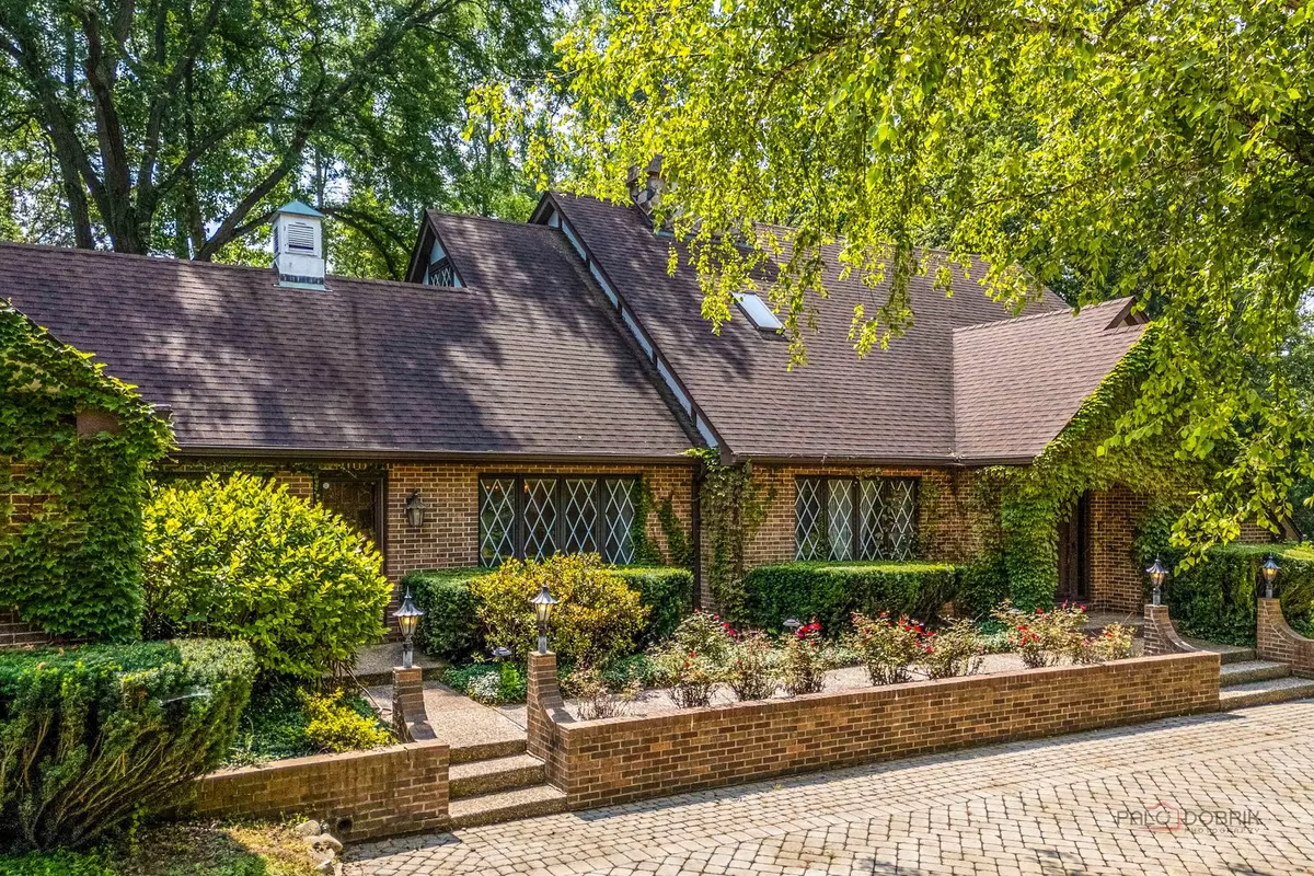 Long Grove, IL 60047,3325 Country Lane