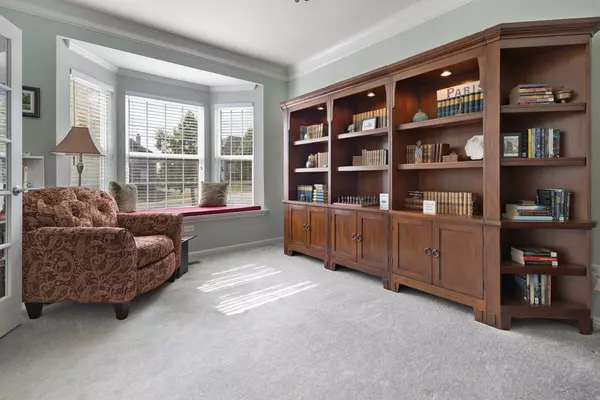 Elgin, IL 60124,1127 Pine Valley Court