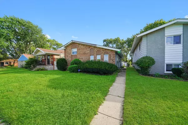 Dolton, IL 60419,1011 E 142nd Street