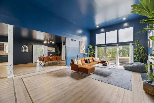 Highland Park, IL 60035,1210 North Avenue