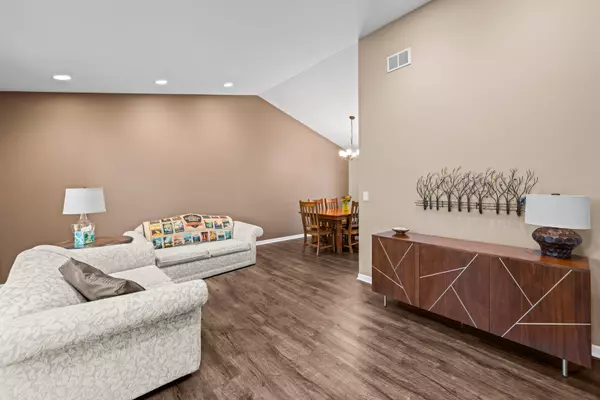 Buffalo Grove, IL 60089,1286 Gail Drive