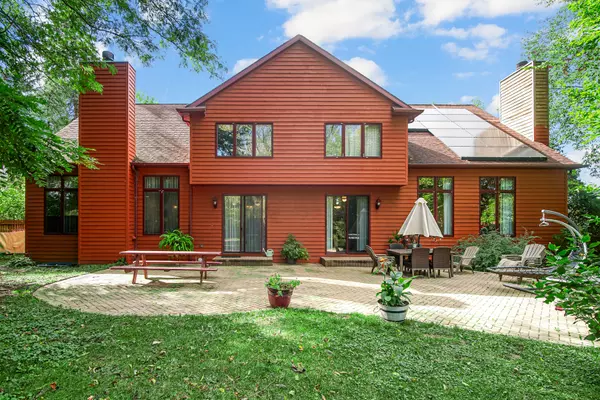 Palatine, IL 60067,1535 N Elm Street