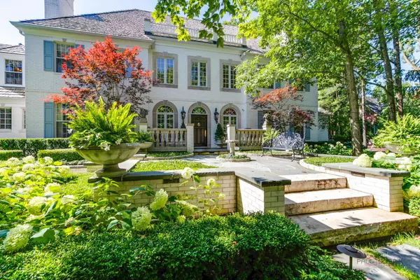 Lake Forest, IL 60045,1371 Lakewood Drive