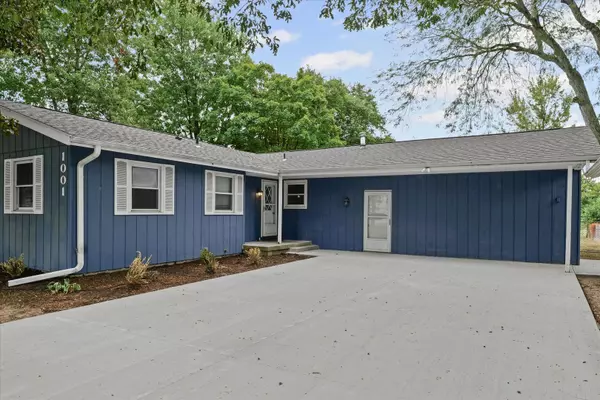 Mahomet, IL 61853,1001 W Dianne Lane