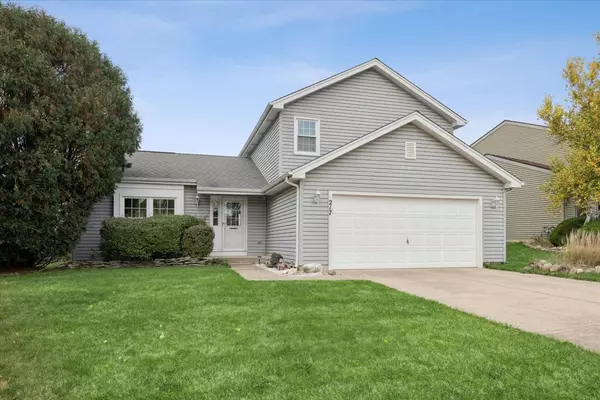 217 Barnwood Trail, Mchenry, IL 60050
