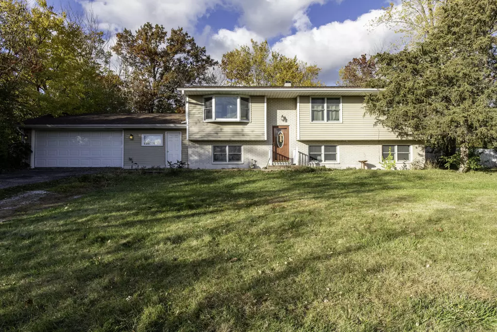 Antioch, IL 60002,26672 W Orchard Avenue