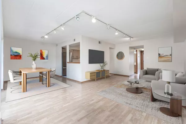 Hickory Hills, IL 60457,9150 W 95th Street #2B