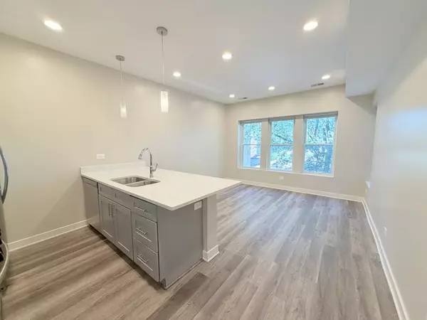 Chicago, IL 60625,3603 W Ainslie Street #1