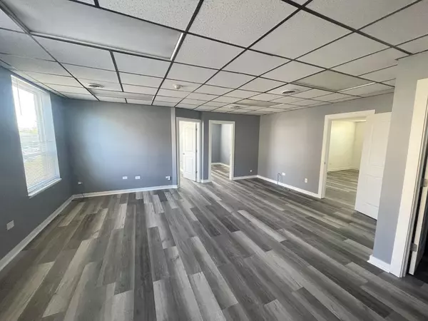 Bensenville, IL 60106,1329 W Irving Park Road #201