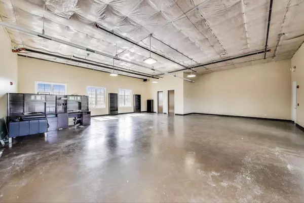 Arlington Heights, IL 60004,135 W Rand Road