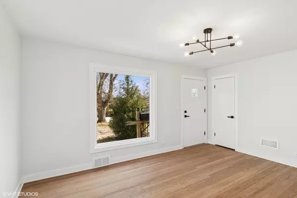 Highland Park, IL 60035,1552 McCraren Road