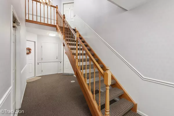 Mount Prospect, IL 60056,802 BUTTERNUT Lane #D