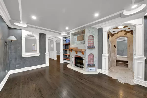 Chicago, IL 60638,5446 S Oak Park Avenue