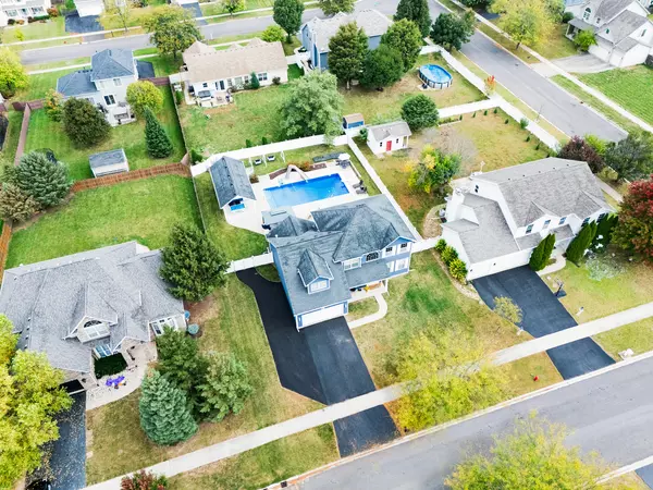 Yorkville, IL 60560,961 Canyon Trail Court