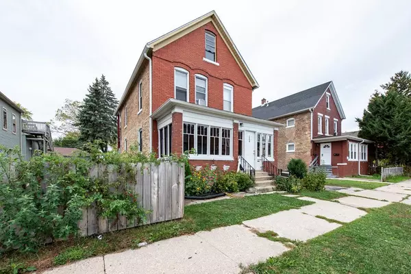 North Chicago, IL 60064,1244 Victoria Avenue