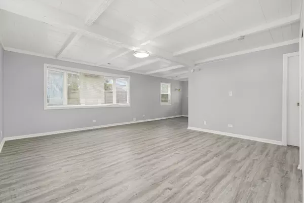 Park Forest, IL 60466,55 Apple Lane