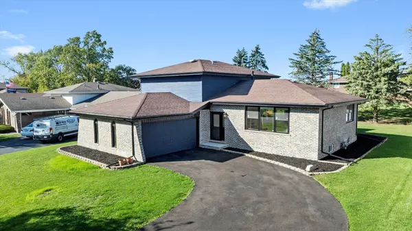 513 Chestnut Lane, Beecher, IL 60401