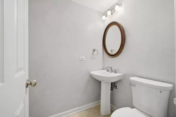 Northbrook, IL 60062,2456 Cobblewood Drive #0