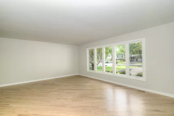 Hanover Park, IL 60133,7837 Huntington Circle