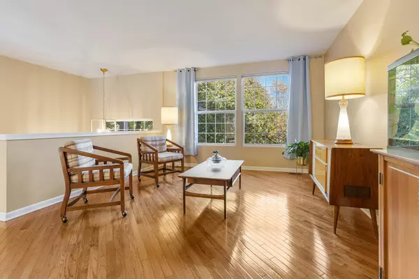 Elgin, IL 60124,2451 Anna Way