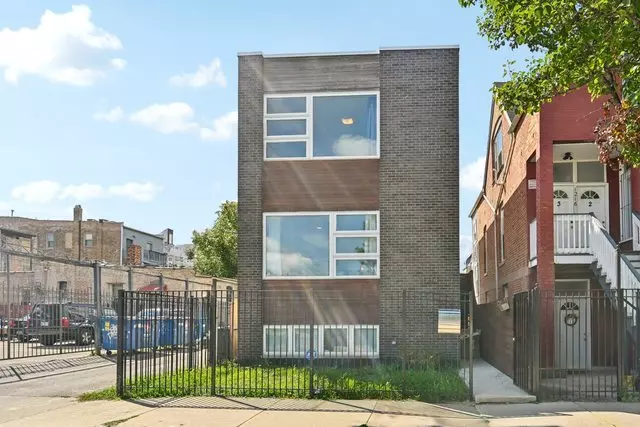 Chicago, IL 60622,1214 N ROCKWELL Street