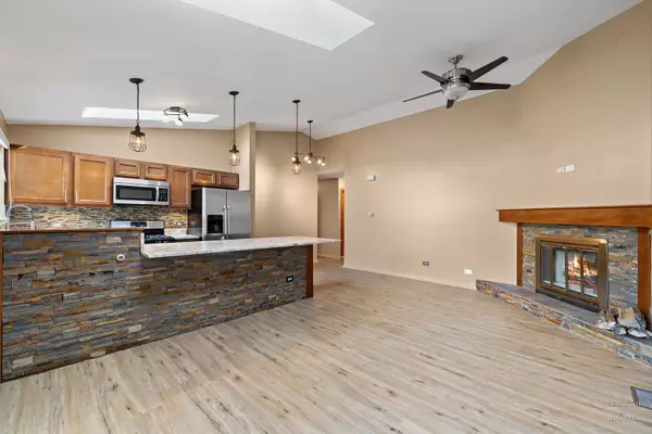 Island Lake, IL 60042,605 Yale Lane