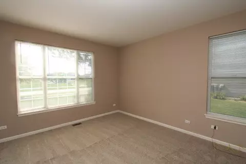 Mchenry, IL 60050,6722 Killala Lane