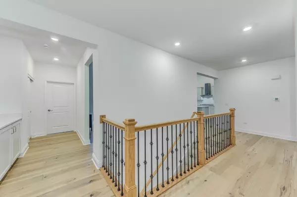 Elgin, IL 60124,1831 Chandolin Lane