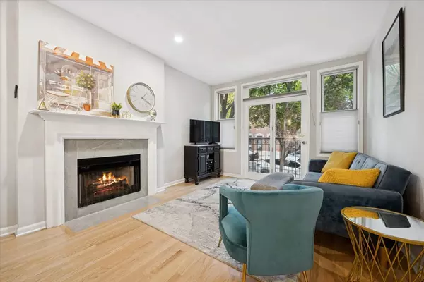 Chicago, IL 60622,1056 N Marshfield Avenue #1