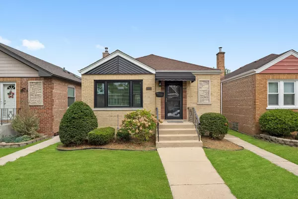 5653 S Normandy Avenue, Chicago, IL 60638