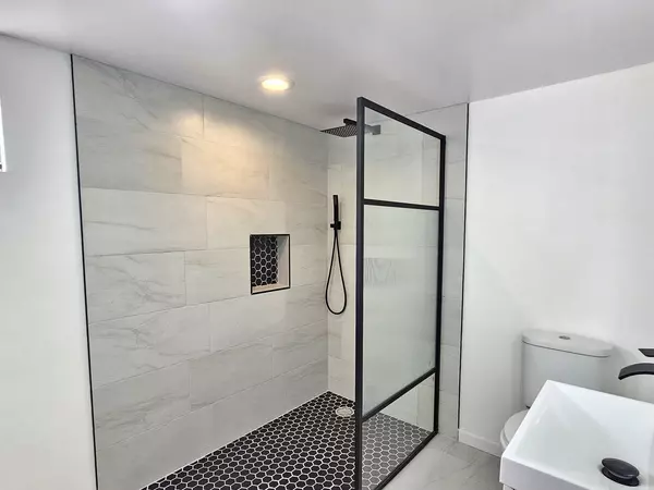 Lansing, IL 60438,18429 Arcadia Avenue