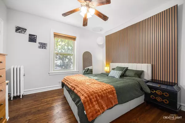 Oak Park, IL 60304,847 S Humphrey Avenue #1