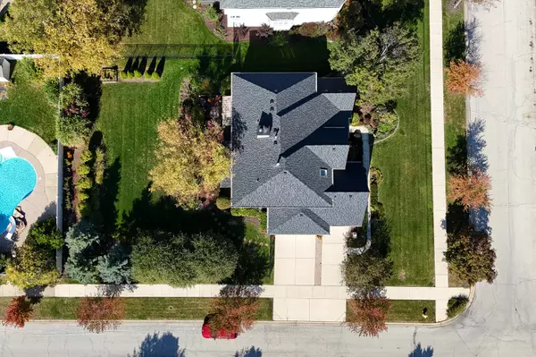 Orland Park, IL 60467,17140 Austin Lane