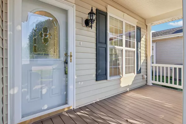 Grayslake, IL 60030,328 Legacy Court