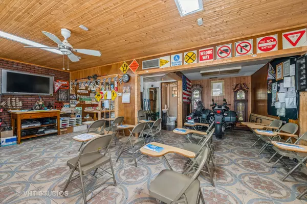 River Grove, IL 60171,9011 Grand Avenue