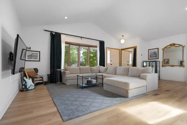 Chicago, IL 60656,4828 N Newcastle Avenue