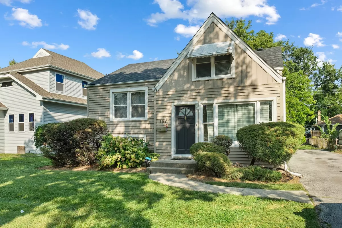 Elmhurst, IL 60126,169 S Villa Avenue