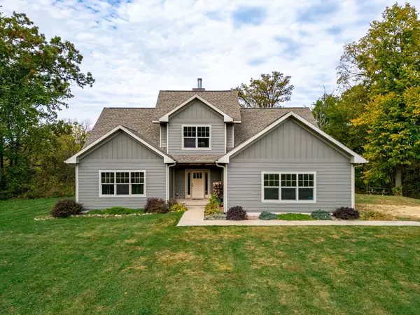 166 S ROCKY HILL Road, Galena, IL 61036